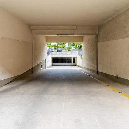 Helles Modernes Zentrales Studio, Nahe Btu, Vollausgestattet&parkplatz Auf Anfrage Cottbus